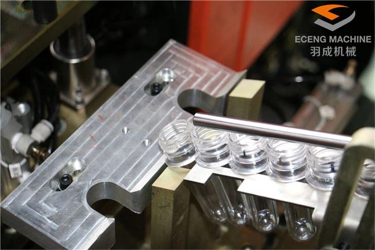 Two Cavity Plastic Bottle Blowing Machine