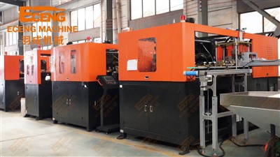 Machine de coup de bouteille en plastique